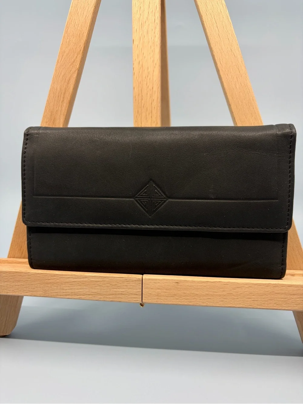 Timeless Black Leather Wallet with Gold Kiss-Lock Accent